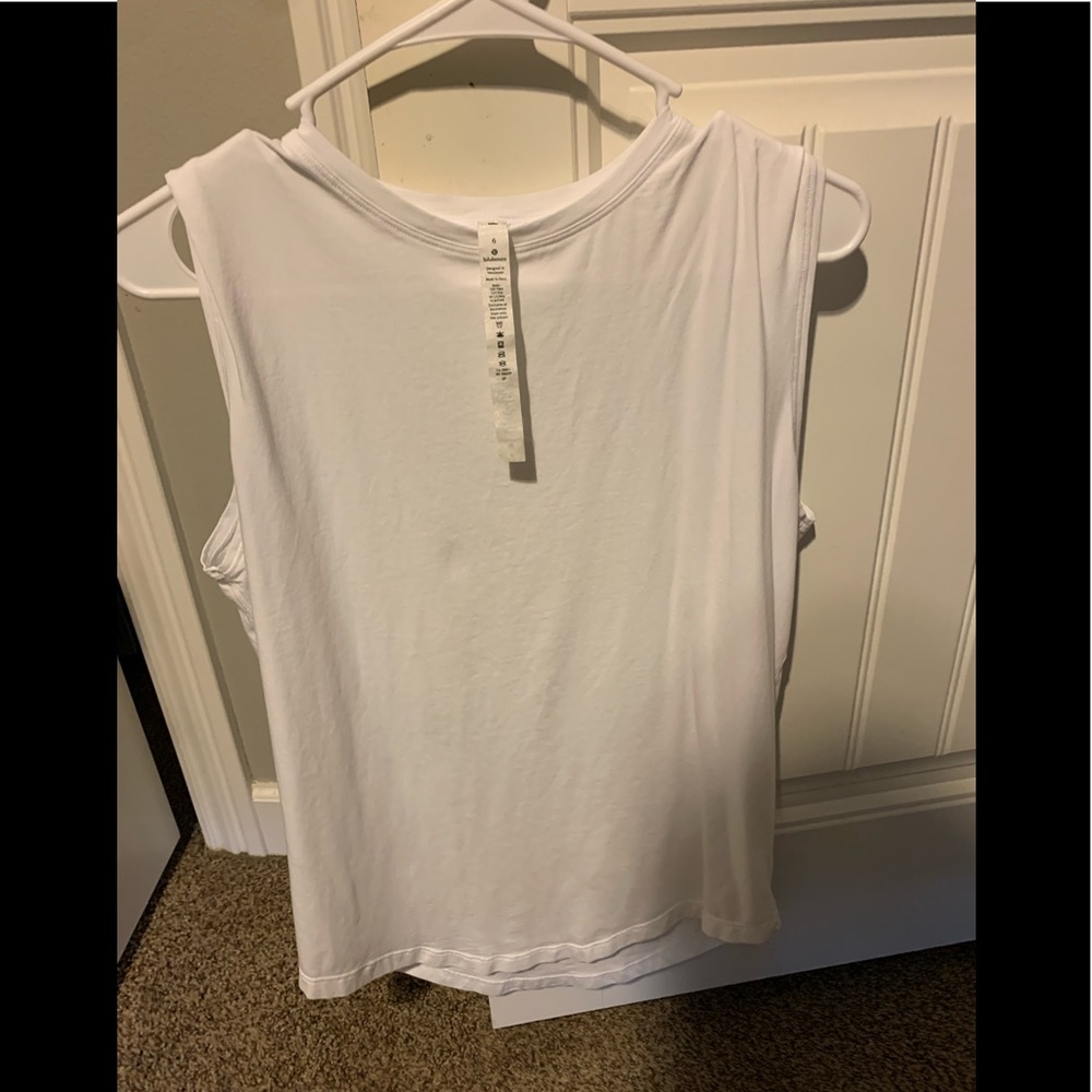 White lululemon muscle tank